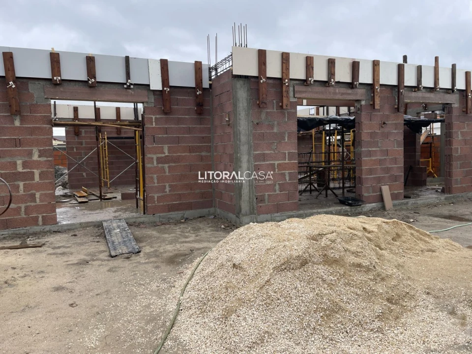 Moradia T3 para Venda em Carapelhos Foto 2