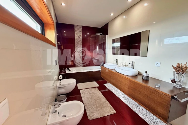 Moradia T4 para Venda em Branca Foto 26