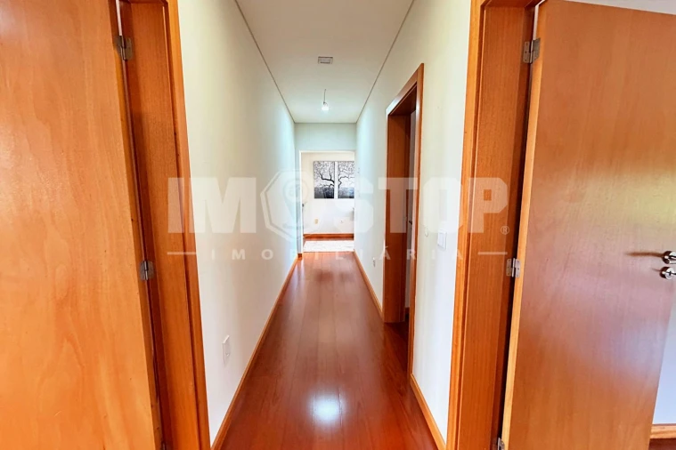 Moradia T4 para Venda em Branca Foto 14