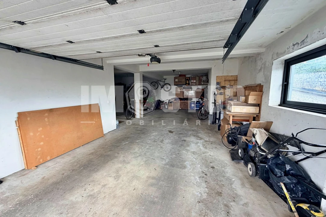 Moradia T4 para Venda em Branca Foto 32