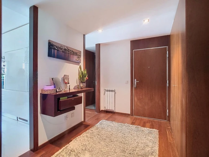 Apartamento T3 para Arrendamento em Cidade da Maia Foto 2