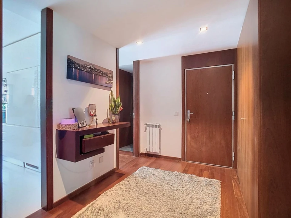 Apartamento T3 para Arrendamento em Cidade da Maia Foto 2