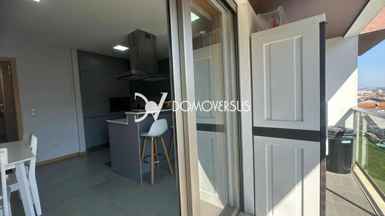 Apartamento T3 para Venda em Oliveira do Douro Foto 7