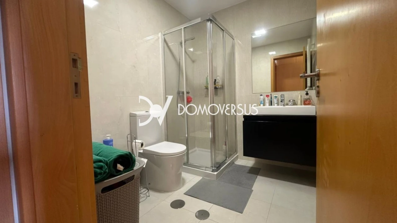 Apartamento T3 para Venda em Oliveira do Douro Foto 17