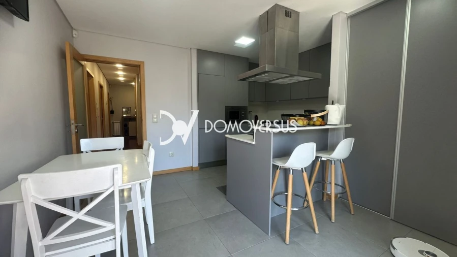 Apartamento T3 para Venda em Oliveira do Douro Foto 6