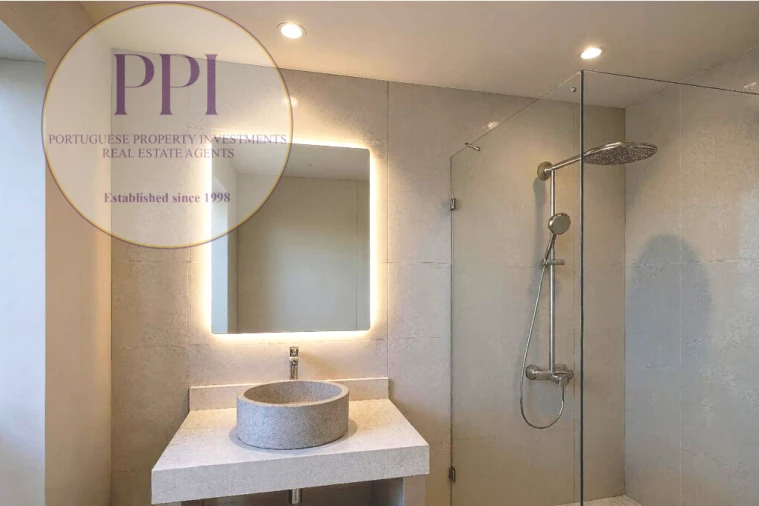 Moradia T2 para Venda em Vila do Bispo e Raposeira Foto 11