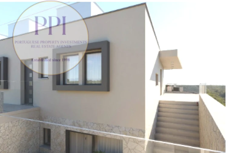 Moradia T2 para Venda em Vila do Bispo e Raposeira Foto 7