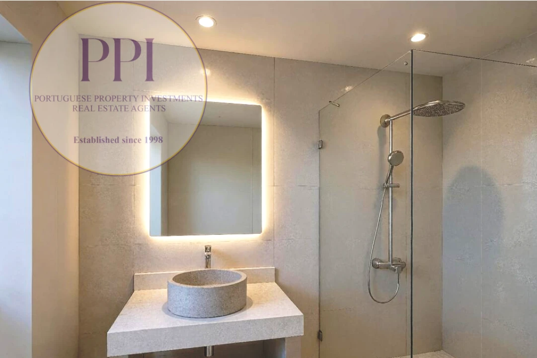 Moradia T2 para Venda em Vila do Bispo e Raposeira Foto 11