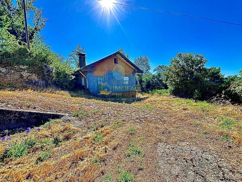 Moradia T2 para Venda em Arões (São Romão) Foto 9