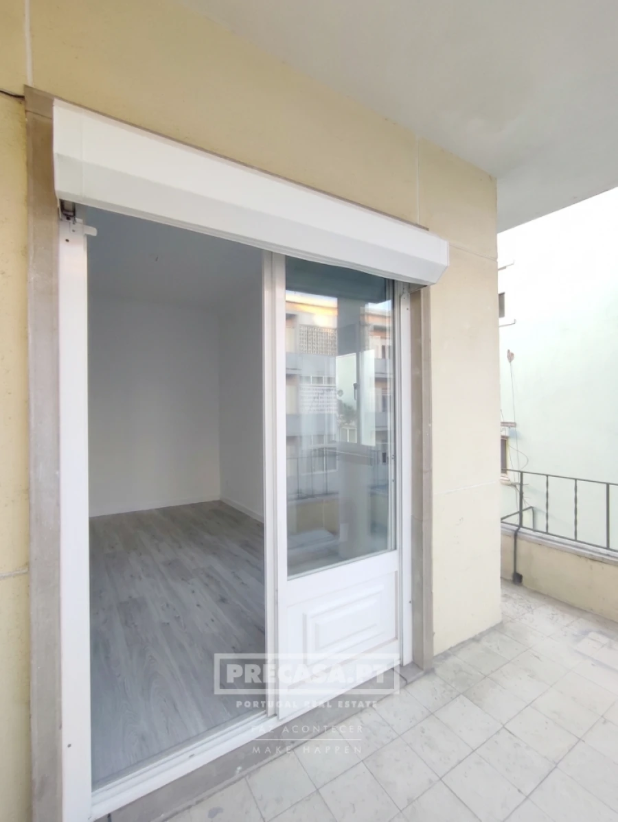 Apartamento T2 para Venda em Falagueira-Venda Nova Foto 22