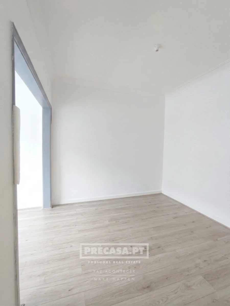 Apartamento T2 para Venda em Falagueira-Venda Nova Foto 10