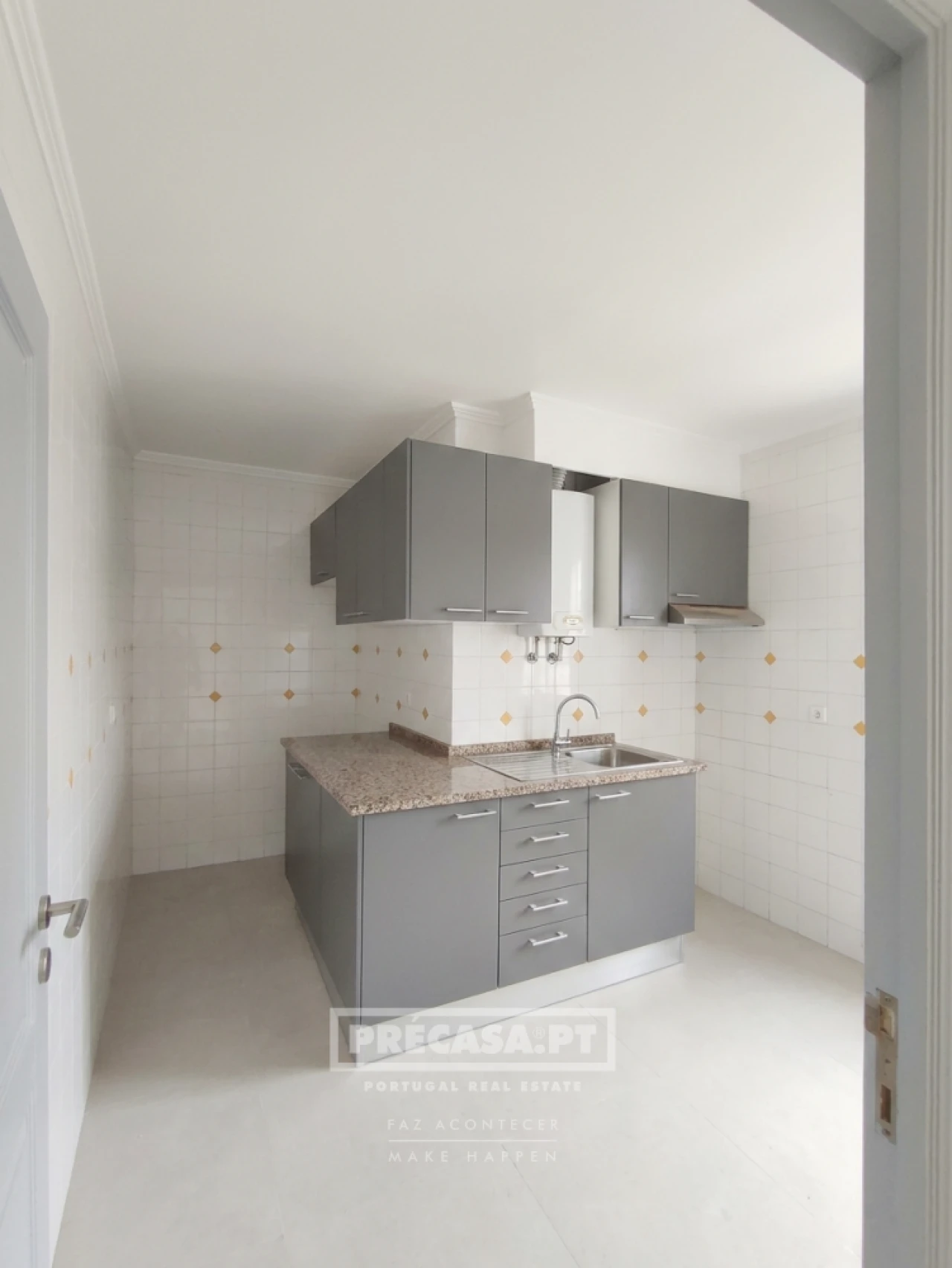 Apartamento T2 para Venda em Falagueira-Venda Nova Foto 6