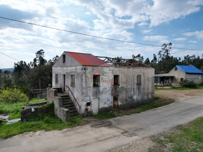 Moradia T4 para Venda em Cernache do Bonjardim, Nesperal e Palhais Foto 1