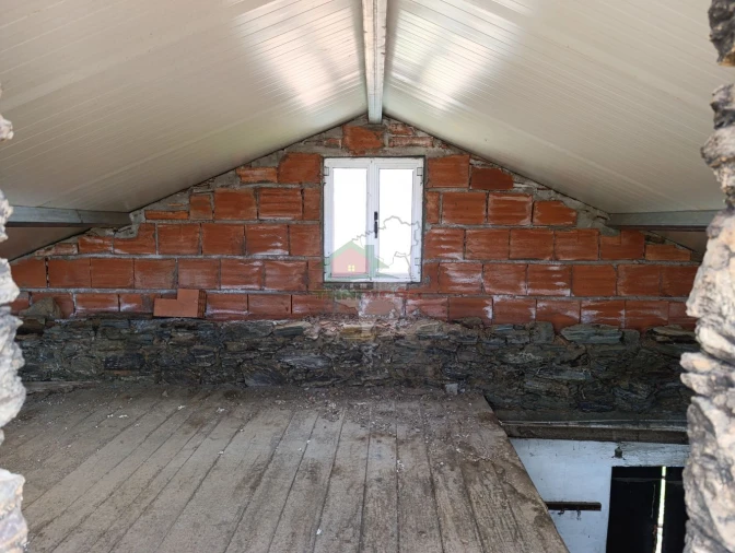 Moradia T4 para Venda em Cernache do Bonjardim, Nesperal e Palhais Foto 24