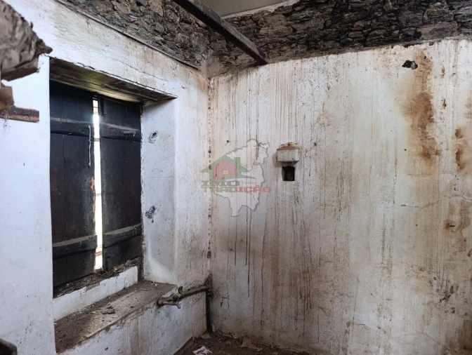 Moradia T4 para Venda em Cernache do Bonjardim, Nesperal e Palhais Foto 10