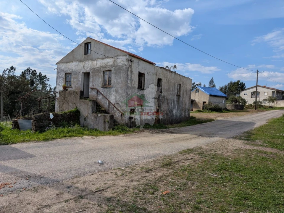 Moradia T4 para Venda em Cernache do Bonjardim, Nesperal e Palhais Foto 2