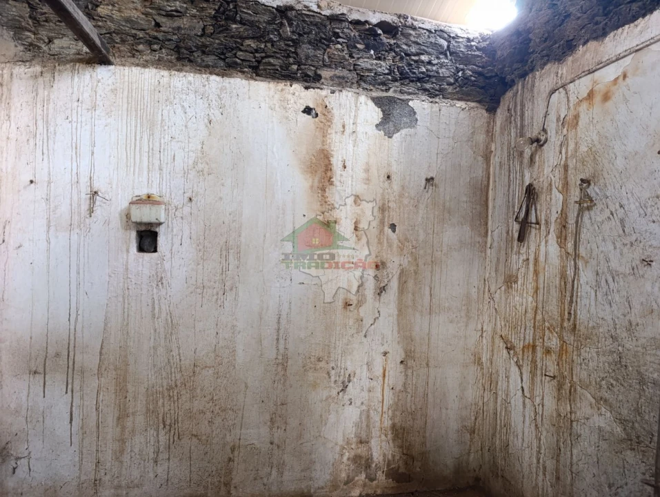 Moradia T4 para Venda em Cernache do Bonjardim, Nesperal e Palhais Foto 9