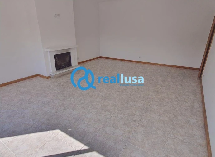 Apartamento T3 para Venda em Pedroso e Seixezelo Foto 1