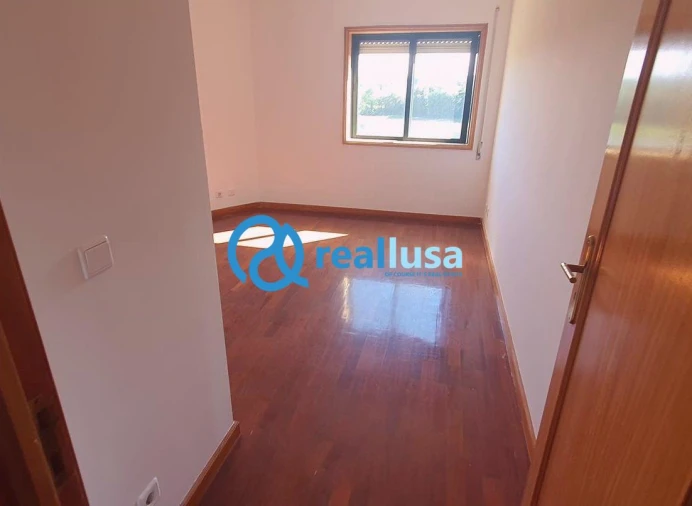 Apartamento T3 para Venda em Pedroso e Seixezelo Foto 9