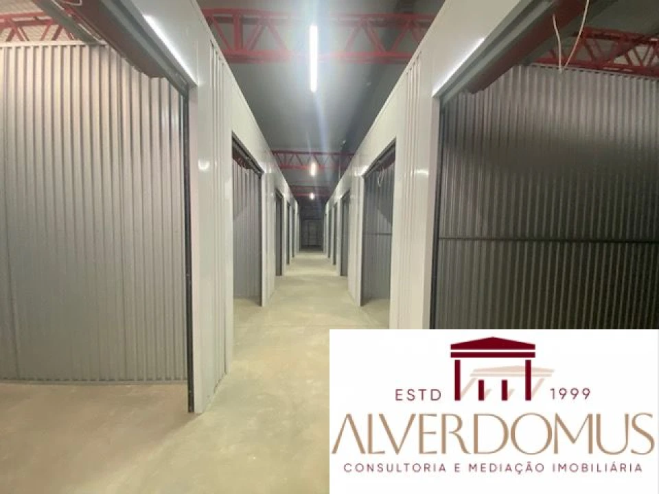 Loja para Arrendamento em Algueirão-Mem Martins Foto 1