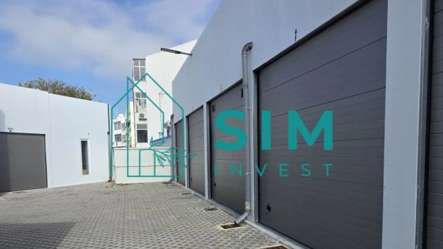 Garagem para Venda em Tavira (Santa Maria e Santiago)
