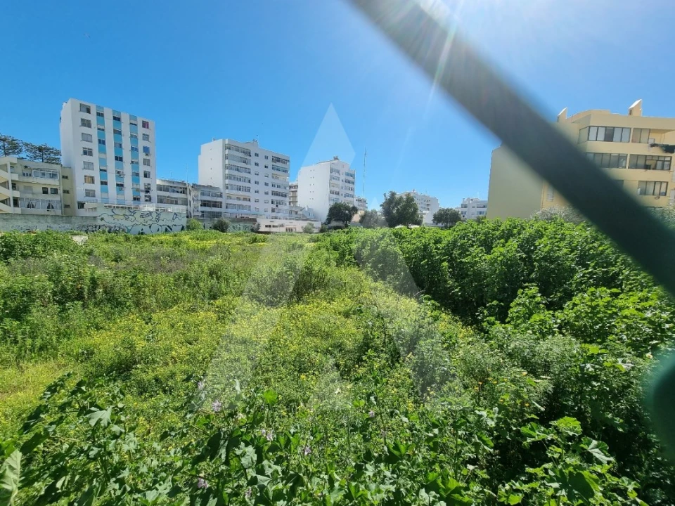 Terreno para Venda em Olhão Foto 2
