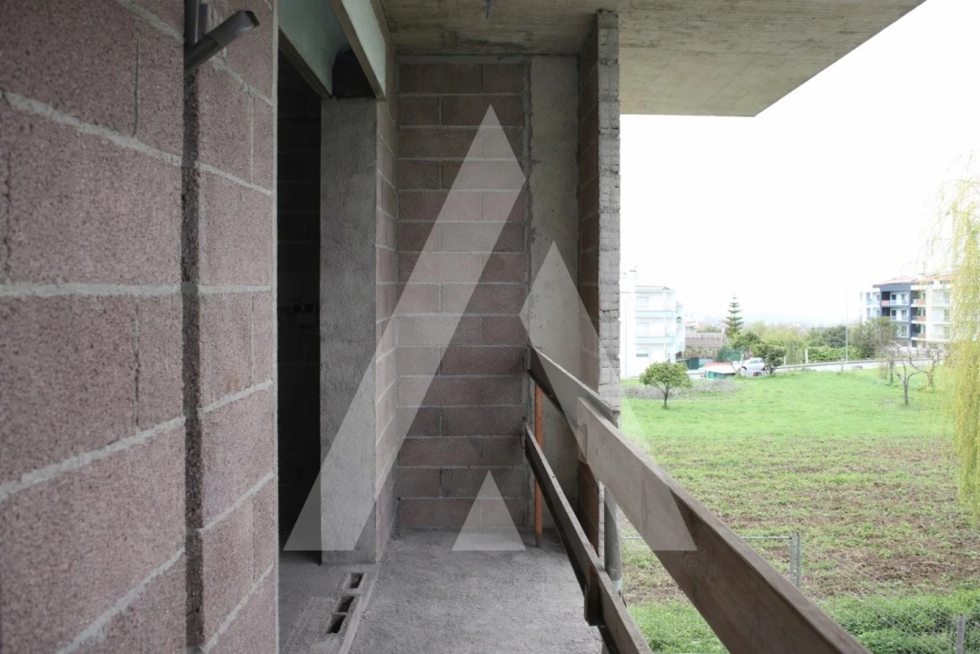 Apartamento T4 para Venda em Condeixa-A-Velha e Condeixa-A-Nova Foto 5