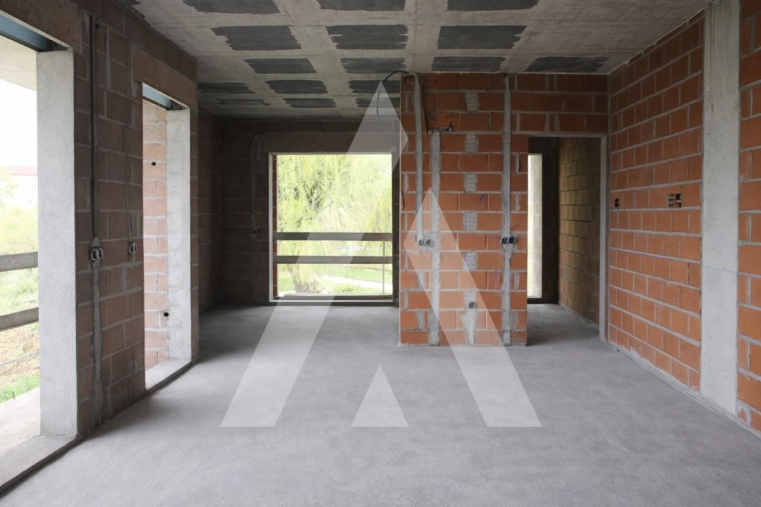 Apartamento T4 para Venda em Condeixa-A-Velha e Condeixa-A-Nova Foto 1