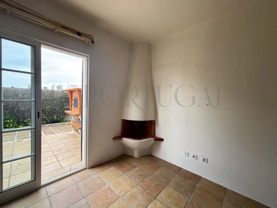 Moradia T3 para Arrendamento em Porto Covo Foto 11