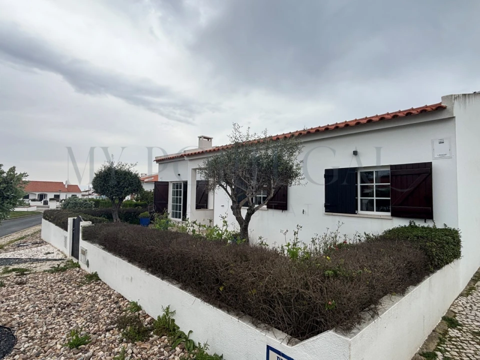 Moradia T3 para Arrendamento em Porto Covo Foto 23