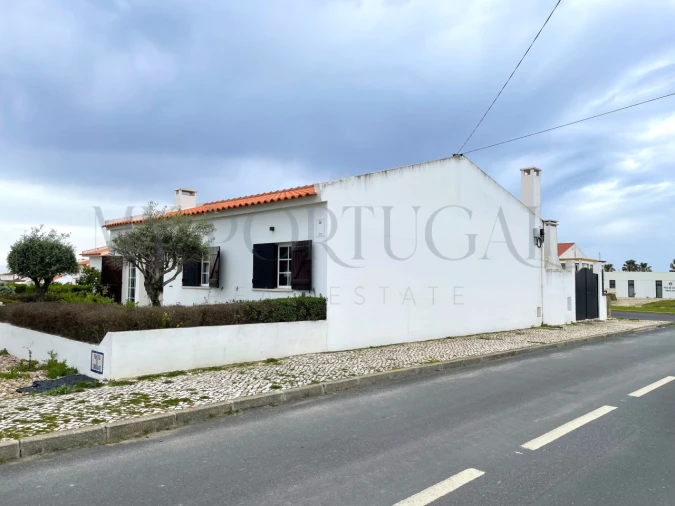 Moradia T3 para Arrendamento em Porto Covo Foto 31