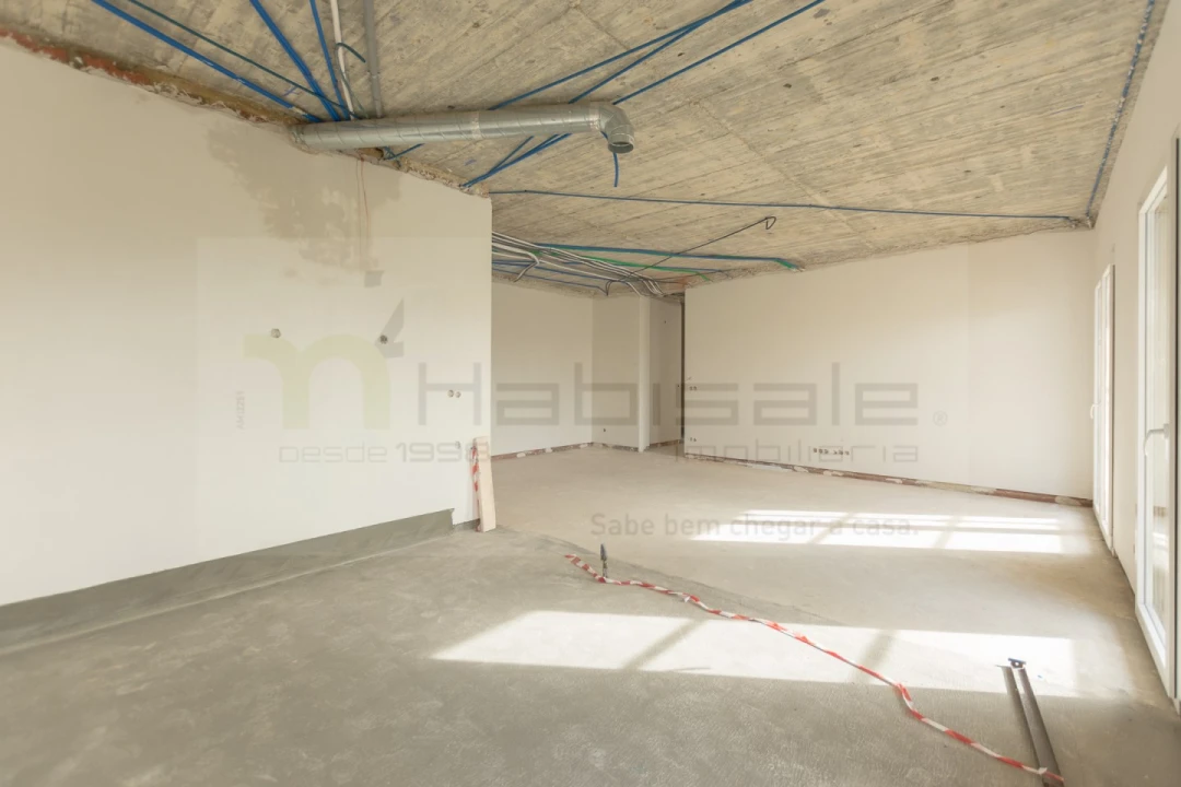 Apartamento T3 para Venda em Pontinha e Famões Foto 16