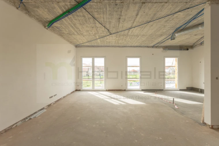 Apartamento T3 para Venda em Pontinha e Famões Foto 14