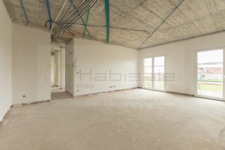 Apartamento T3 para Venda em Pontinha e Famões Foto 23