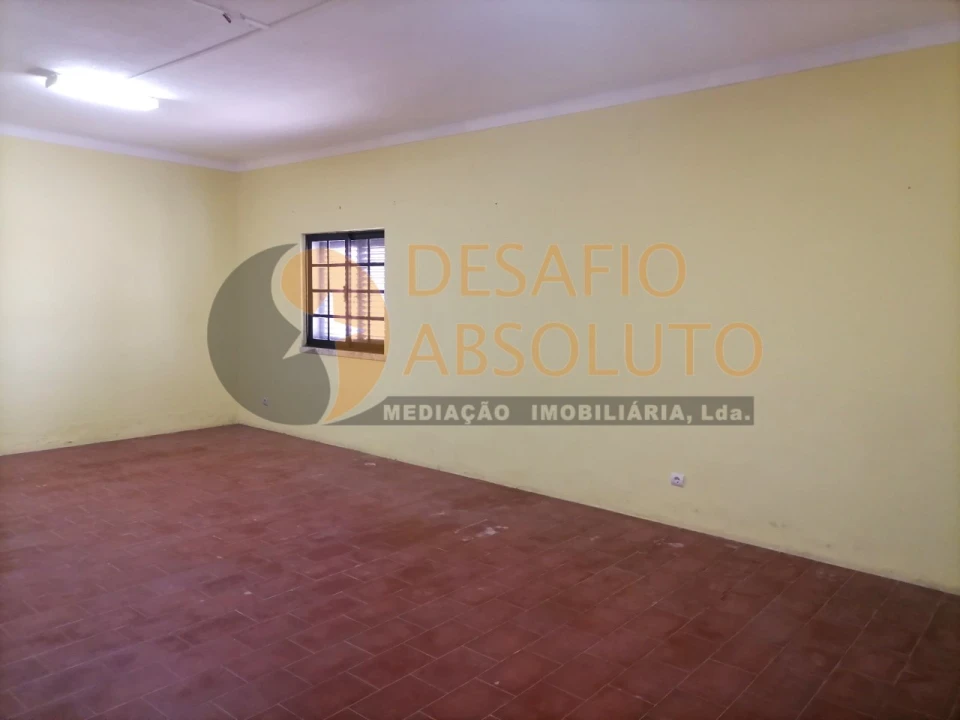 Moradia T11 para Venda em Quinta do Conde Foto 4