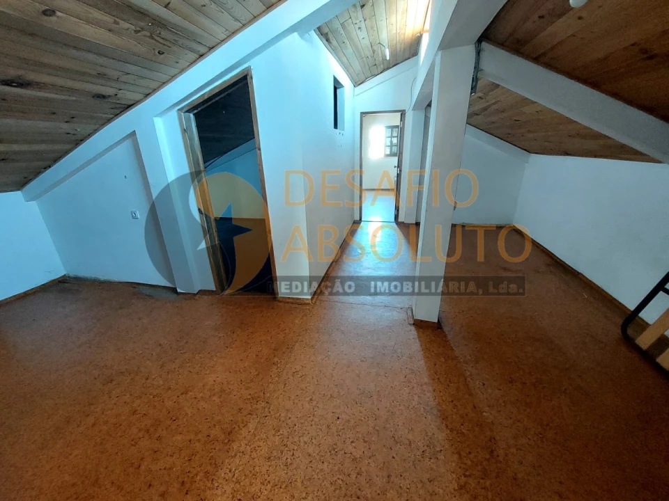 Moradia T11 para Venda em Quinta do Conde Foto 37