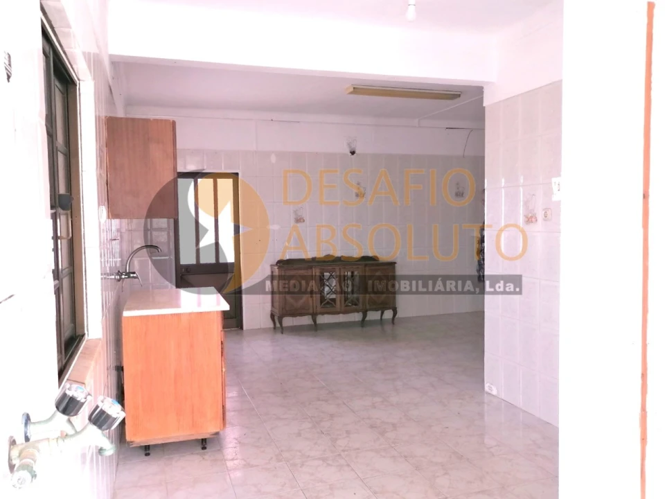 Moradia T11 para Venda em Quinta do Conde Foto 6