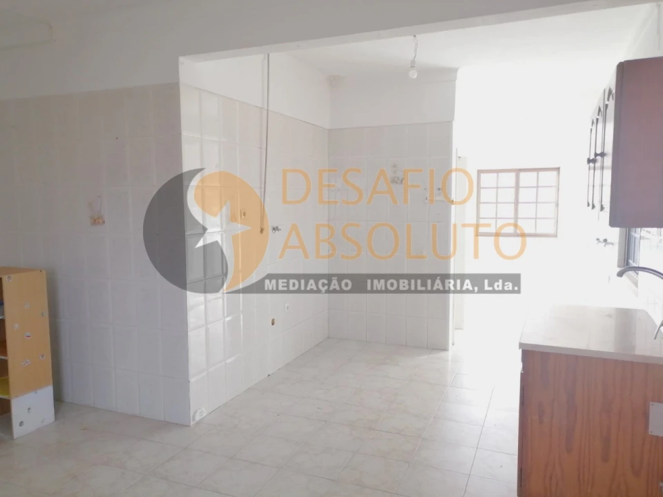 Moradia T11 para Venda em Quinta do Conde Foto 8