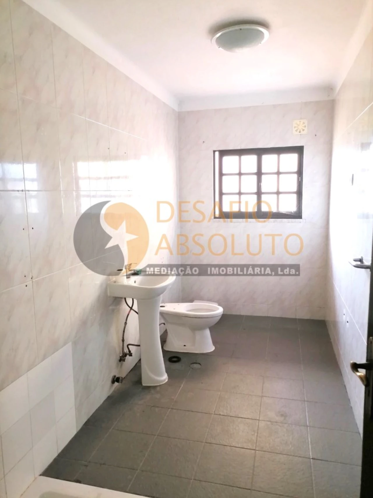 Moradia T11 para Venda em Quinta do Conde Foto 19