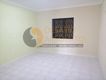 Moradia T11 para Venda em Quinta do Conde