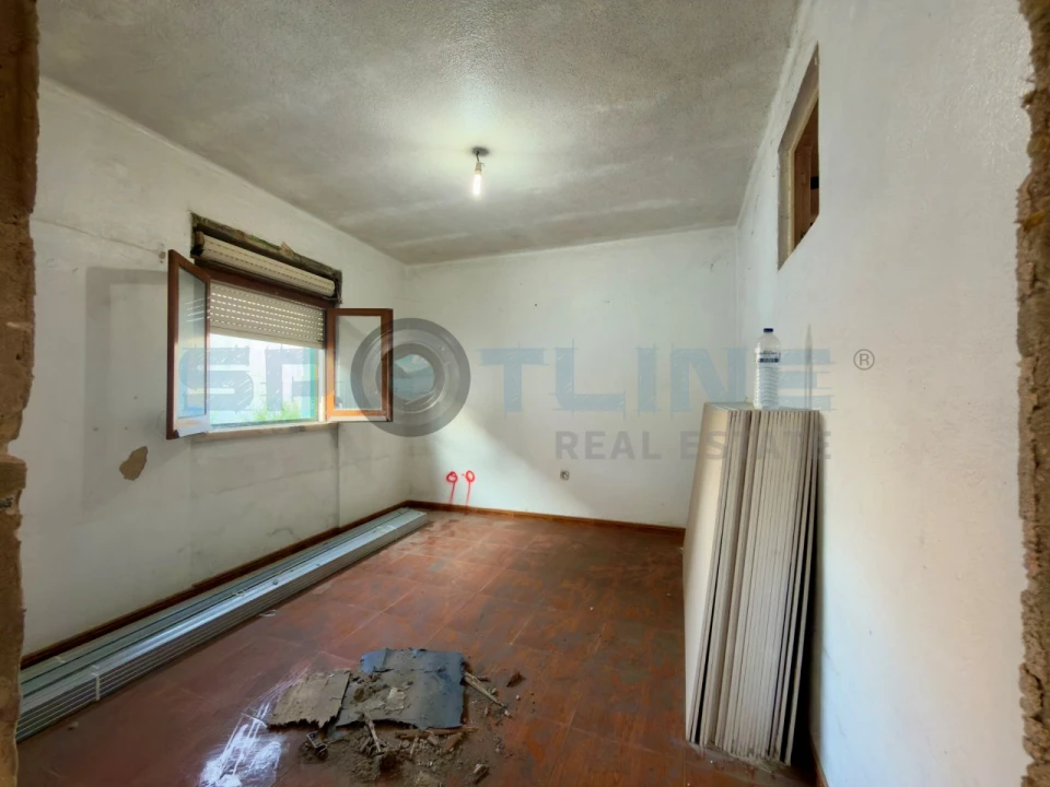 Moradia T2 para Venda em Vialonga Foto 9