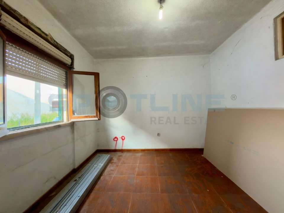 Moradia T2 para Venda em Vialonga Foto 10