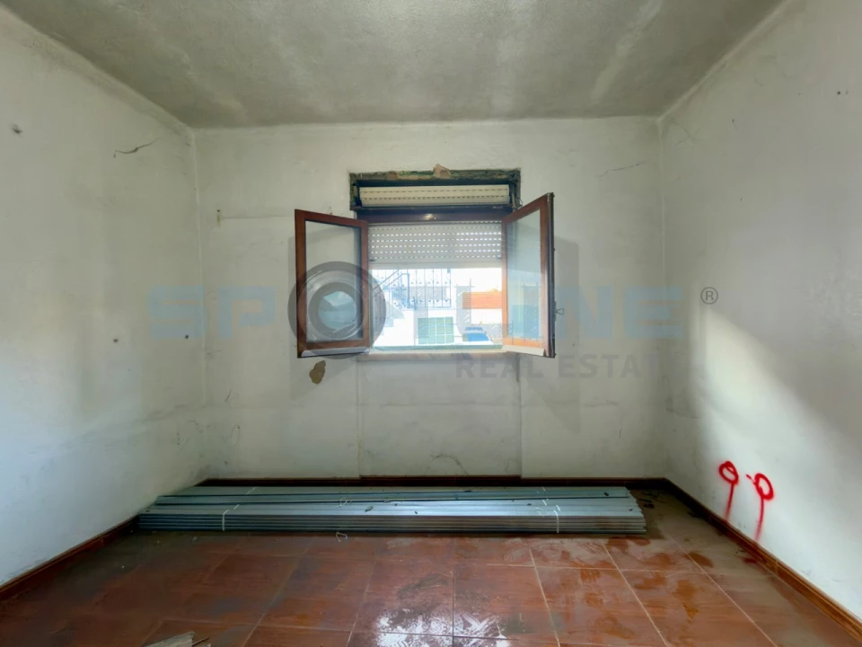 Moradia T2 para Venda em Vialonga Foto 12