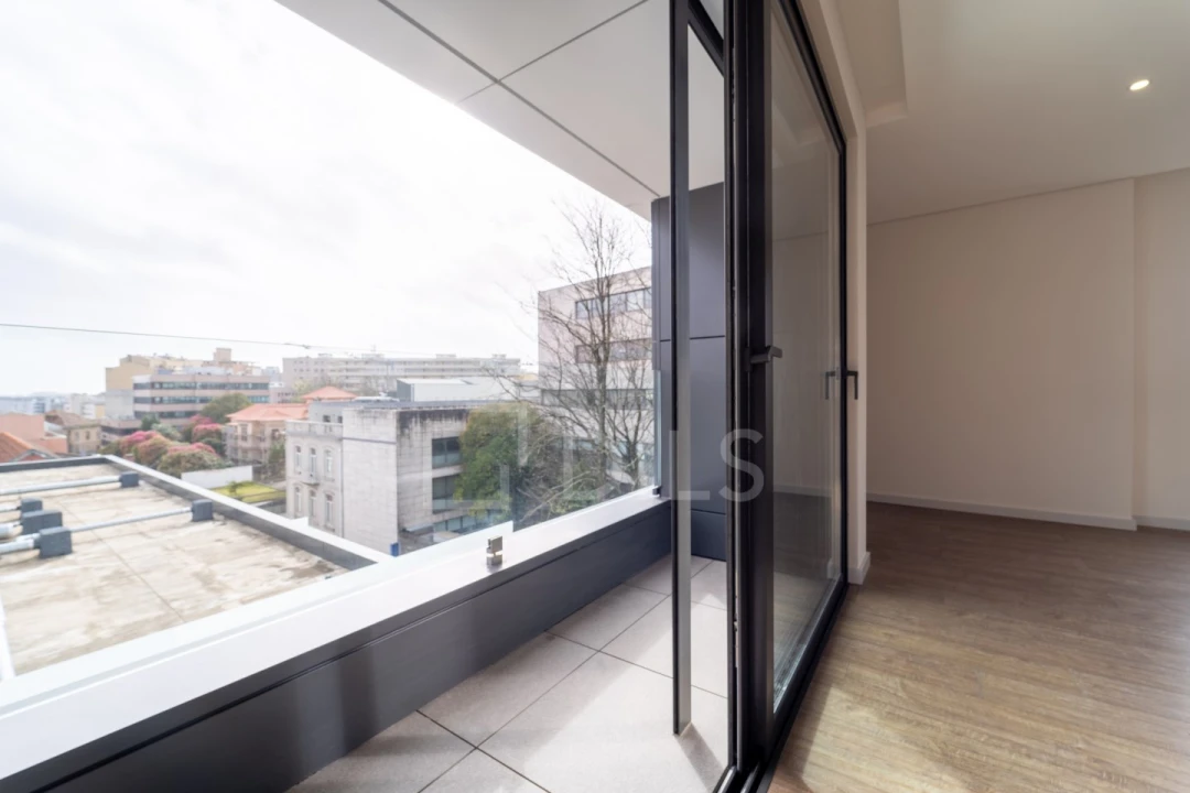 Apartamento T3 para Venda em Cedofeita, Santo Ildefonso, Sé, Miragaia, São Nicolau e Vitória Foto 10