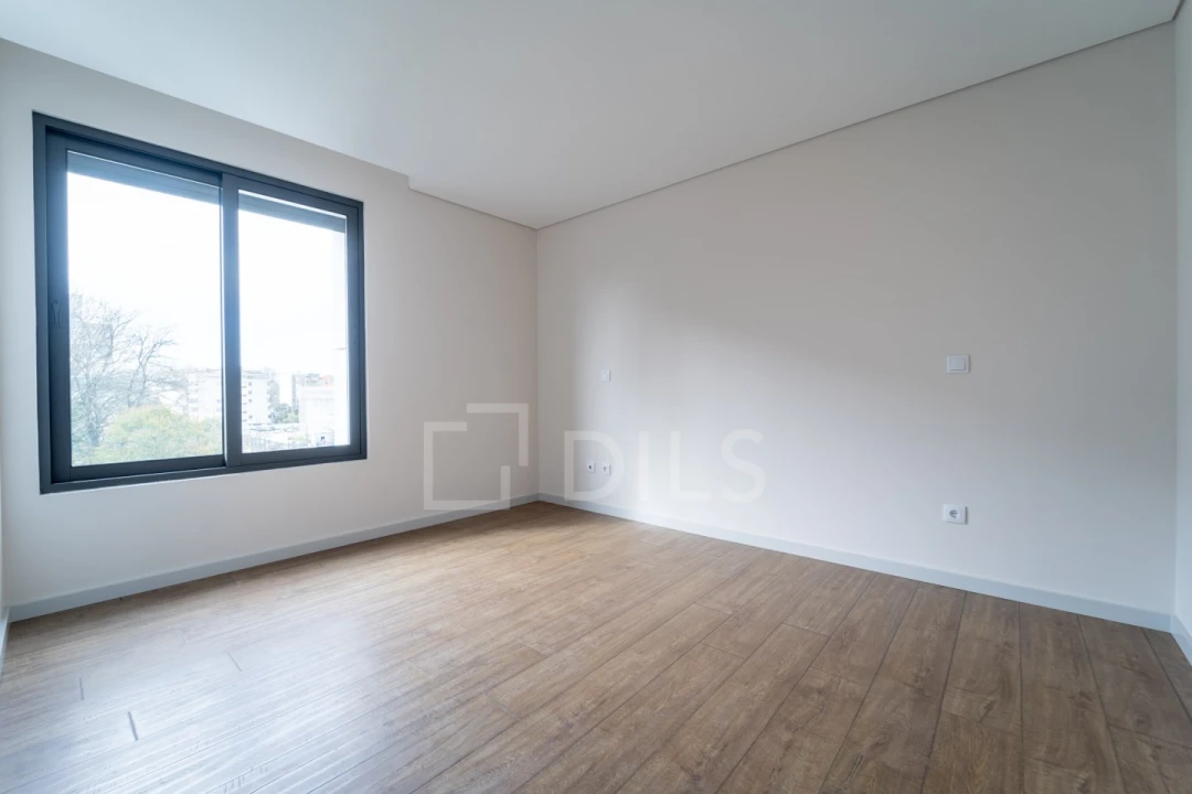 Apartamento T3 para Venda em Cedofeita, Santo Ildefonso, Sé, Miragaia, São Nicolau e Vitória Foto 34