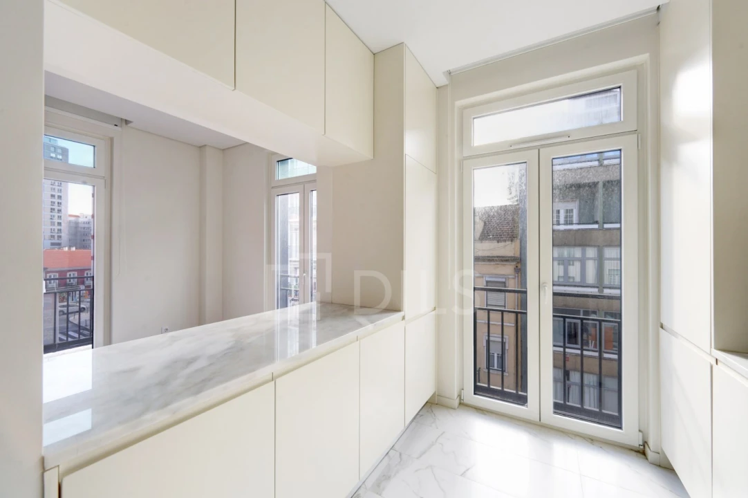 Apartamento T2 para Venda em Campo de Ourique Foto 13