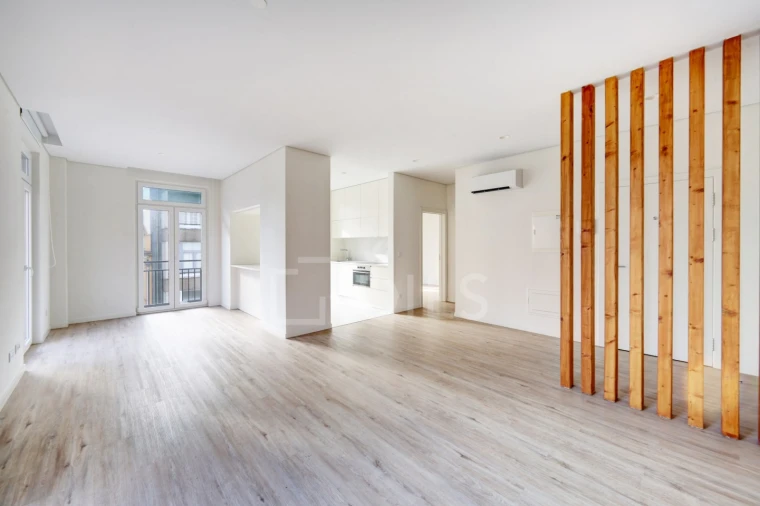 Apartamento T2 para Venda em Campo de Ourique Foto 2