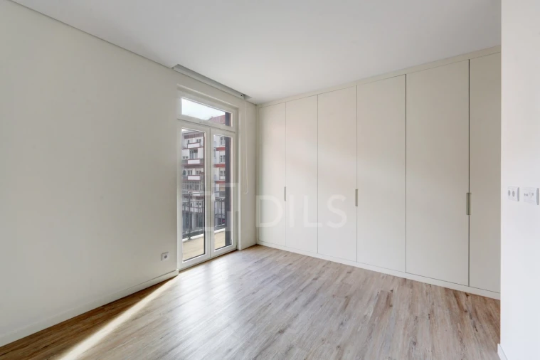 Apartamento T2 para Venda em Campo de Ourique Foto 6