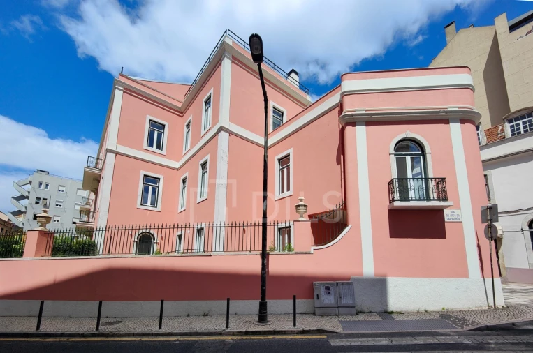 Apartamento T2 para Venda em Campo de Ourique Foto 32