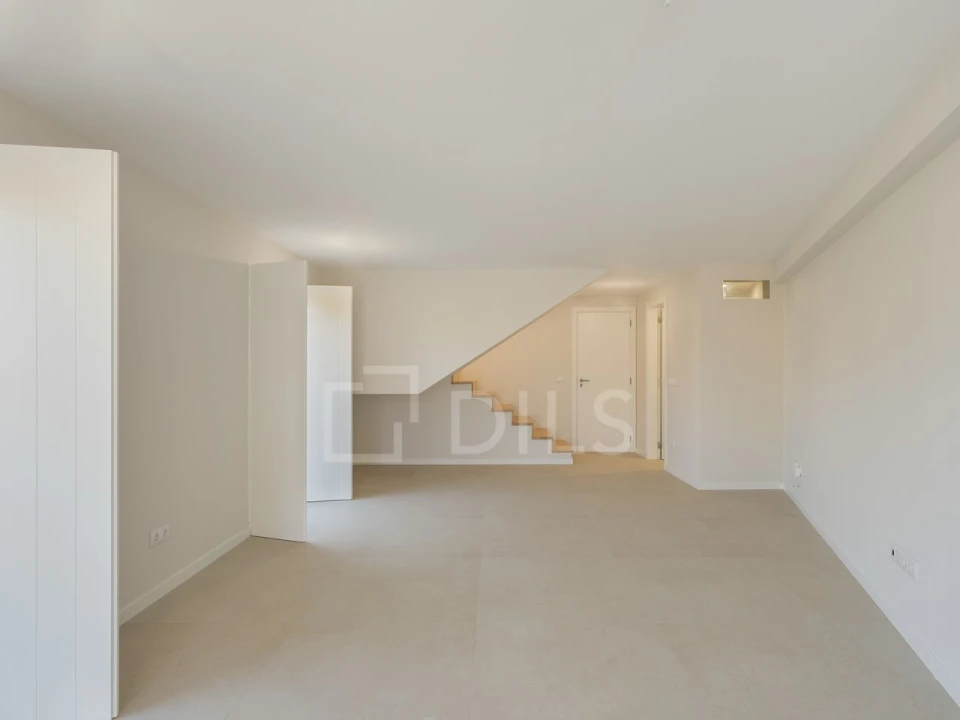 Moradia T2 para Venda em Colares Foto 12